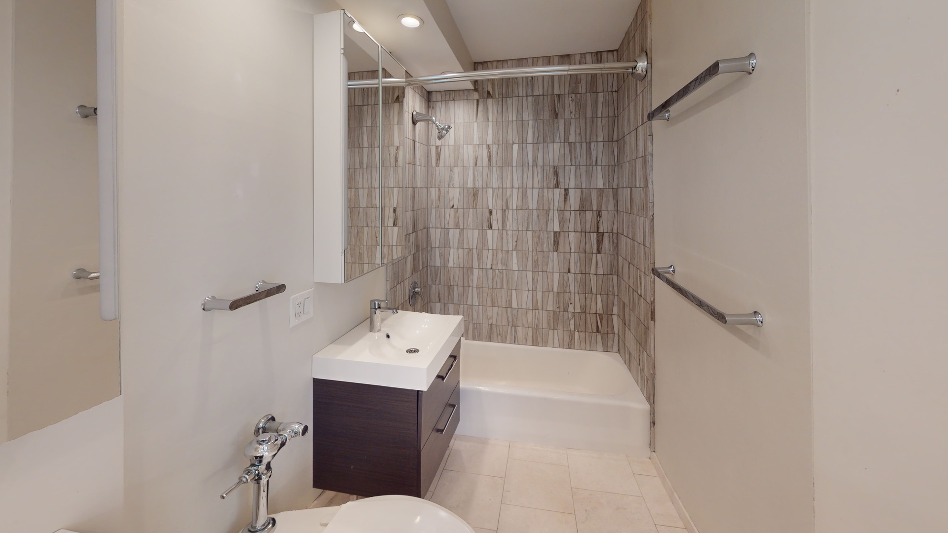 330 W Diversey Parkway #2509, Chicago, IL 60657