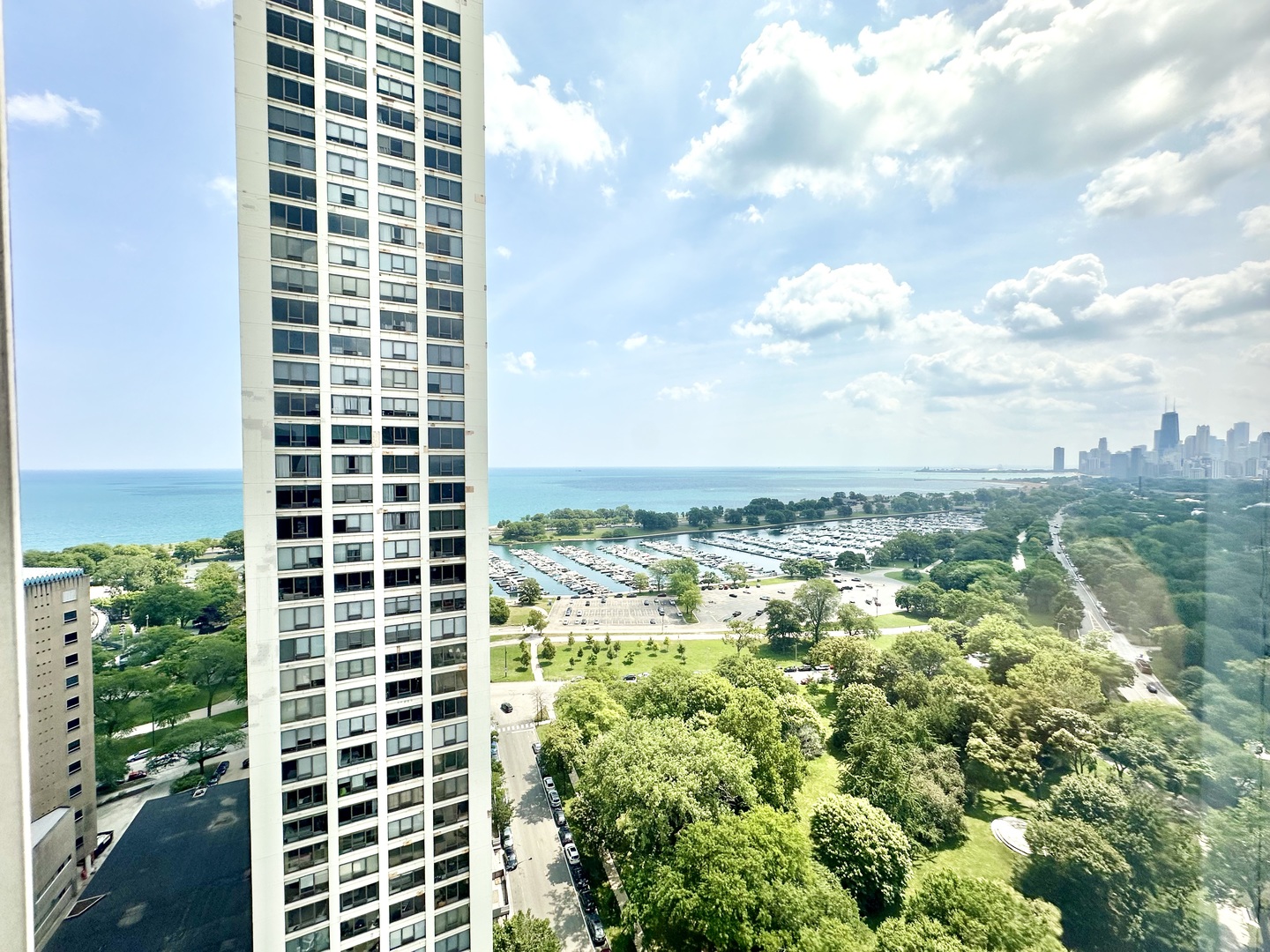 330 W Diversey Parkway #2509, Chicago, IL 60657