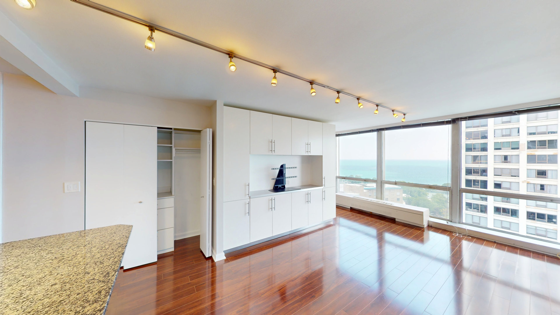 330 W Diversey Parkway #2509, Chicago, IL 60657
