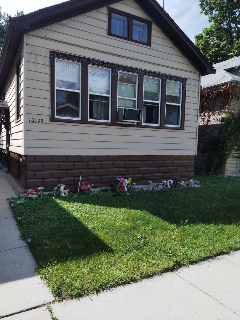 10102 S Yale Avenue, Chicago, IL 60628