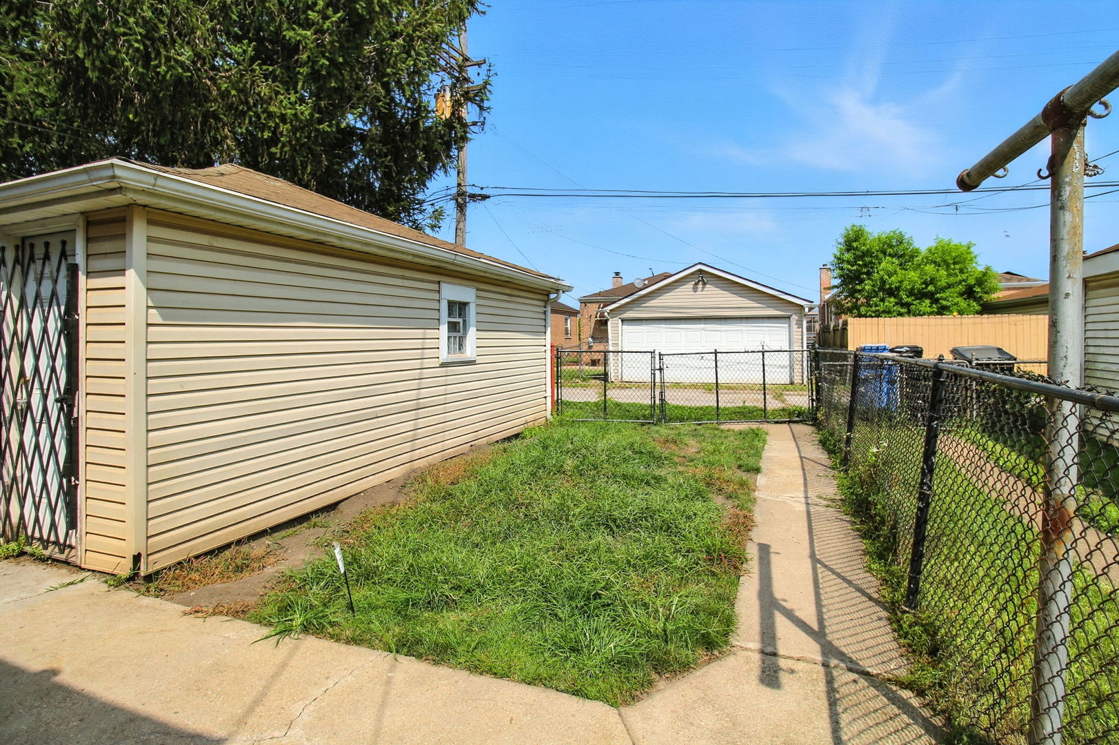 12473 S Wabash Avenue, Chicago, IL 60628