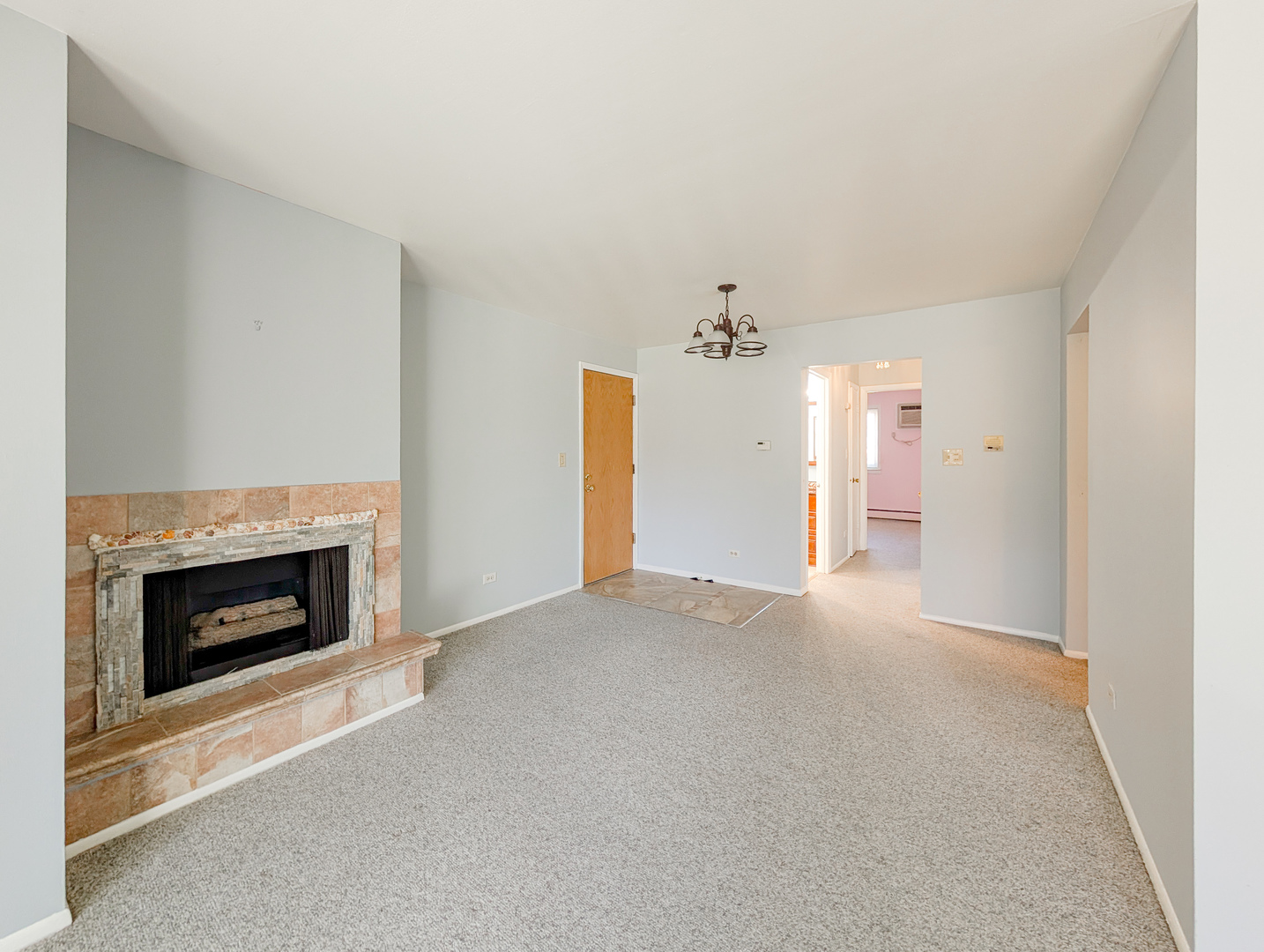 801 S Dwyer Avenue #D, Arlington Heights, IL 60005