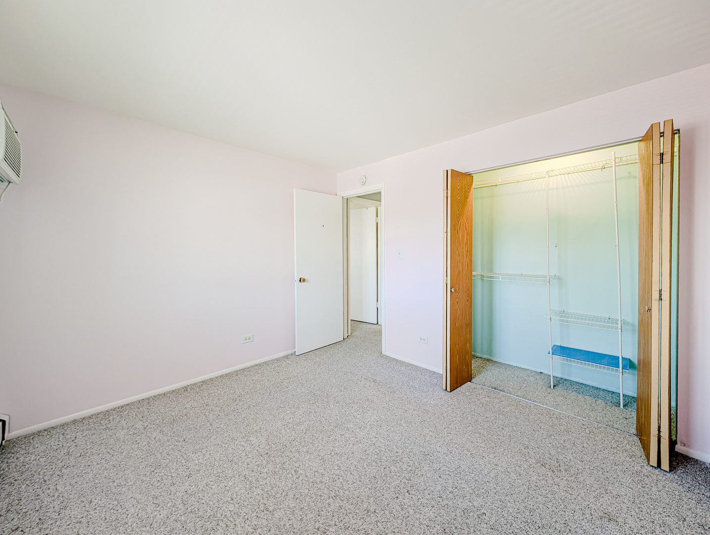 801 S Dwyer Avenue #D, Arlington Heights, IL 60005