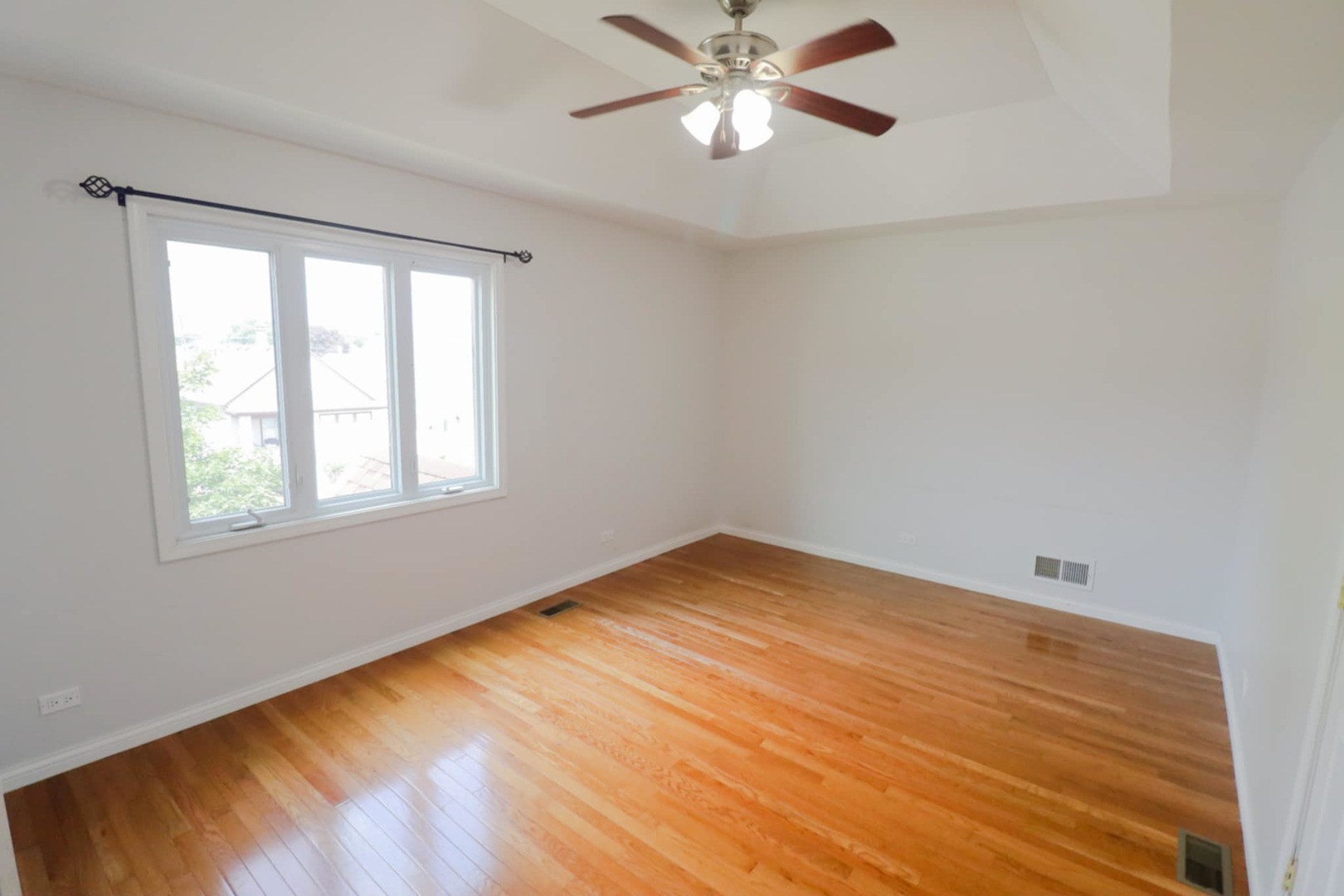 6341 W EDDY Street, Chicago, IL 60634