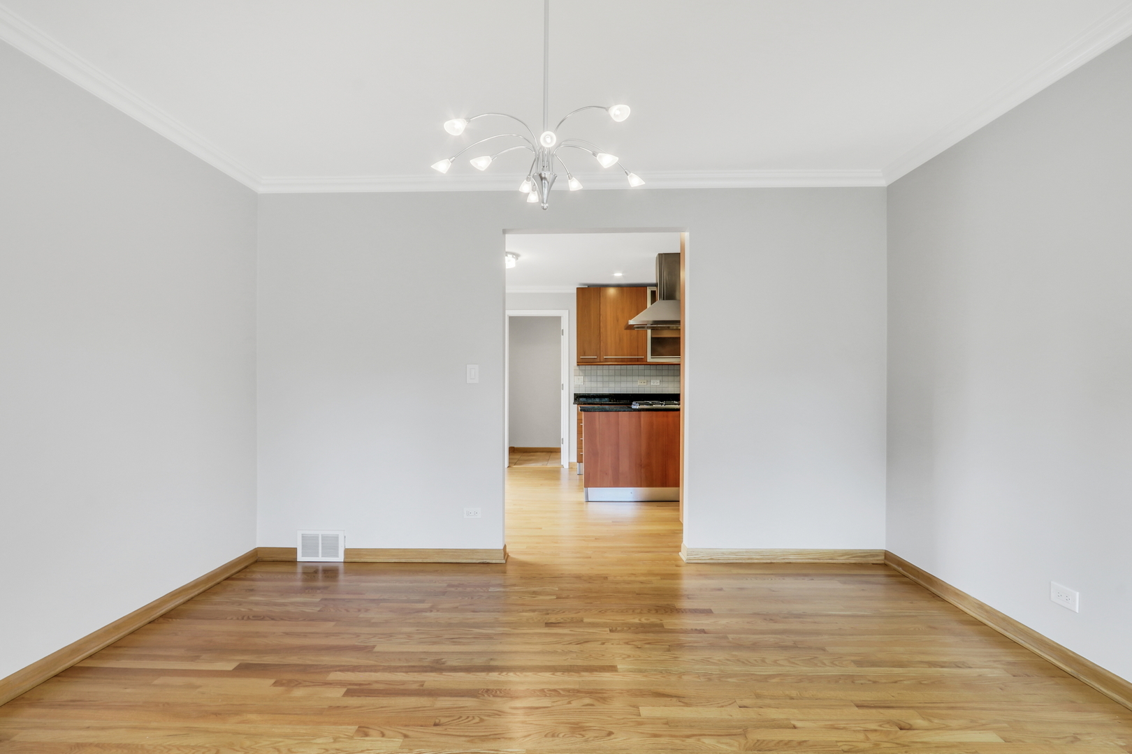 1206 Lynn Terrace, Highland Park, IL 60035