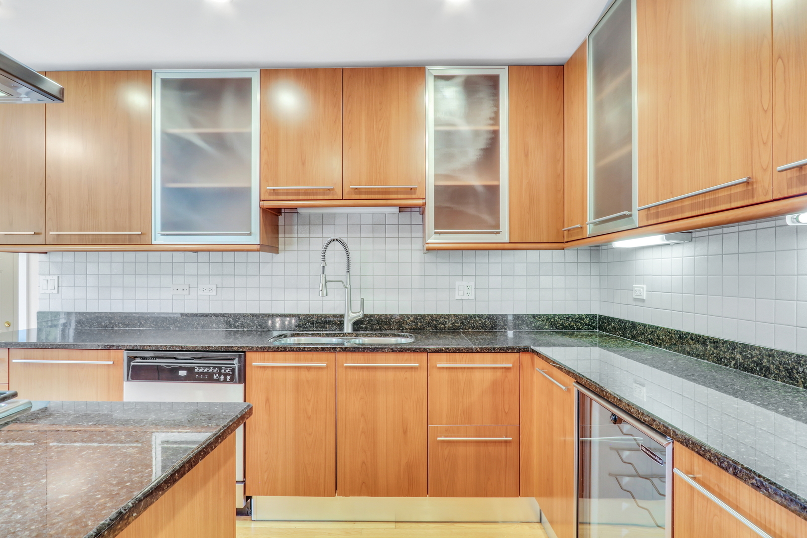 1206 Lynn Terrace, Highland Park, IL 60035