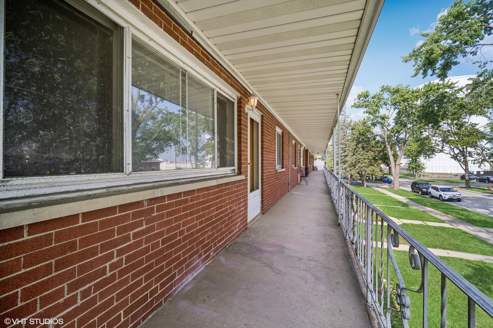 633 Dulles Road #B, Des Plaines, IL 60016