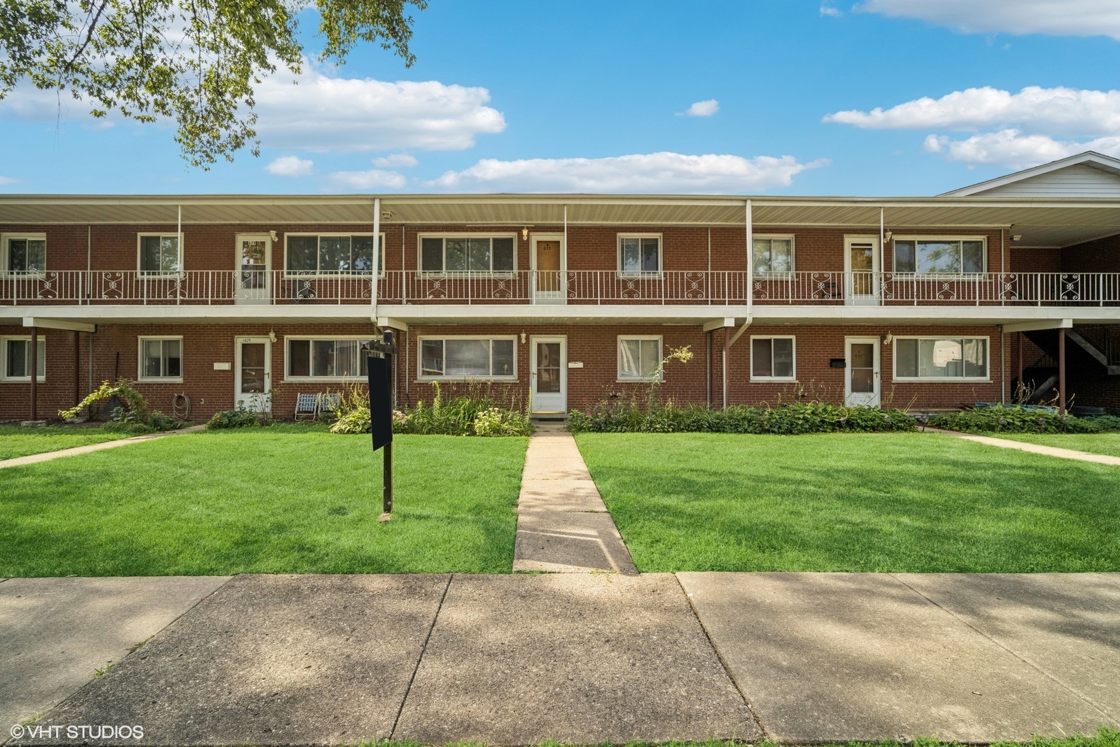 633 Dulles Road #B, Des Plaines, IL 60016