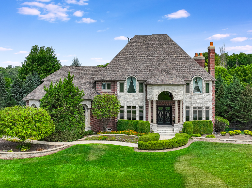 8127 Shadow Creek Lane, Yorkville, IL 60560