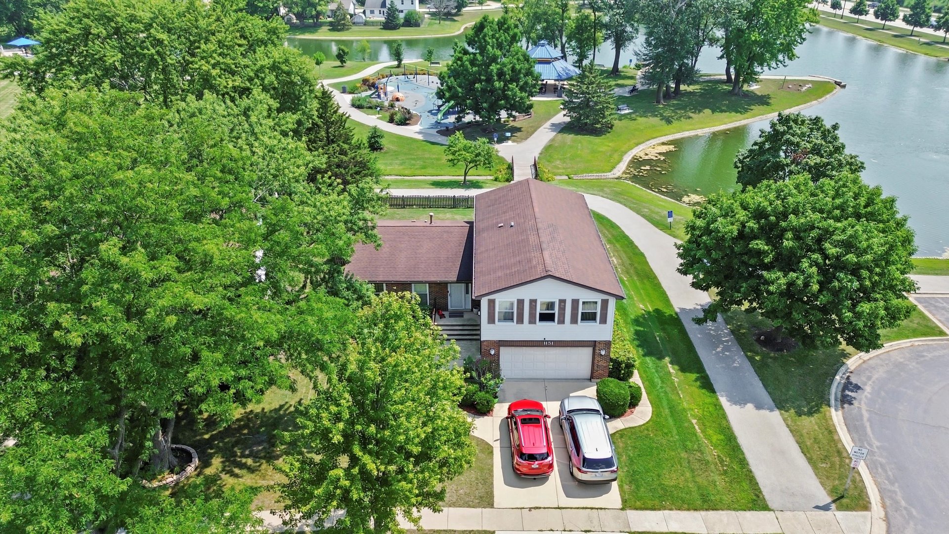 1151 Green Knolls Drive, Buffalo Grove, IL 60089