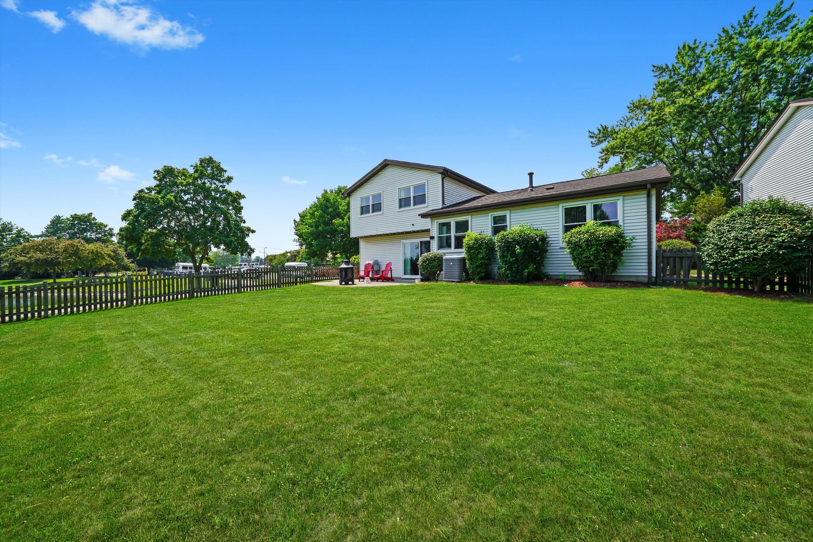 1151 Green Knolls Drive, Buffalo Grove, IL 60089