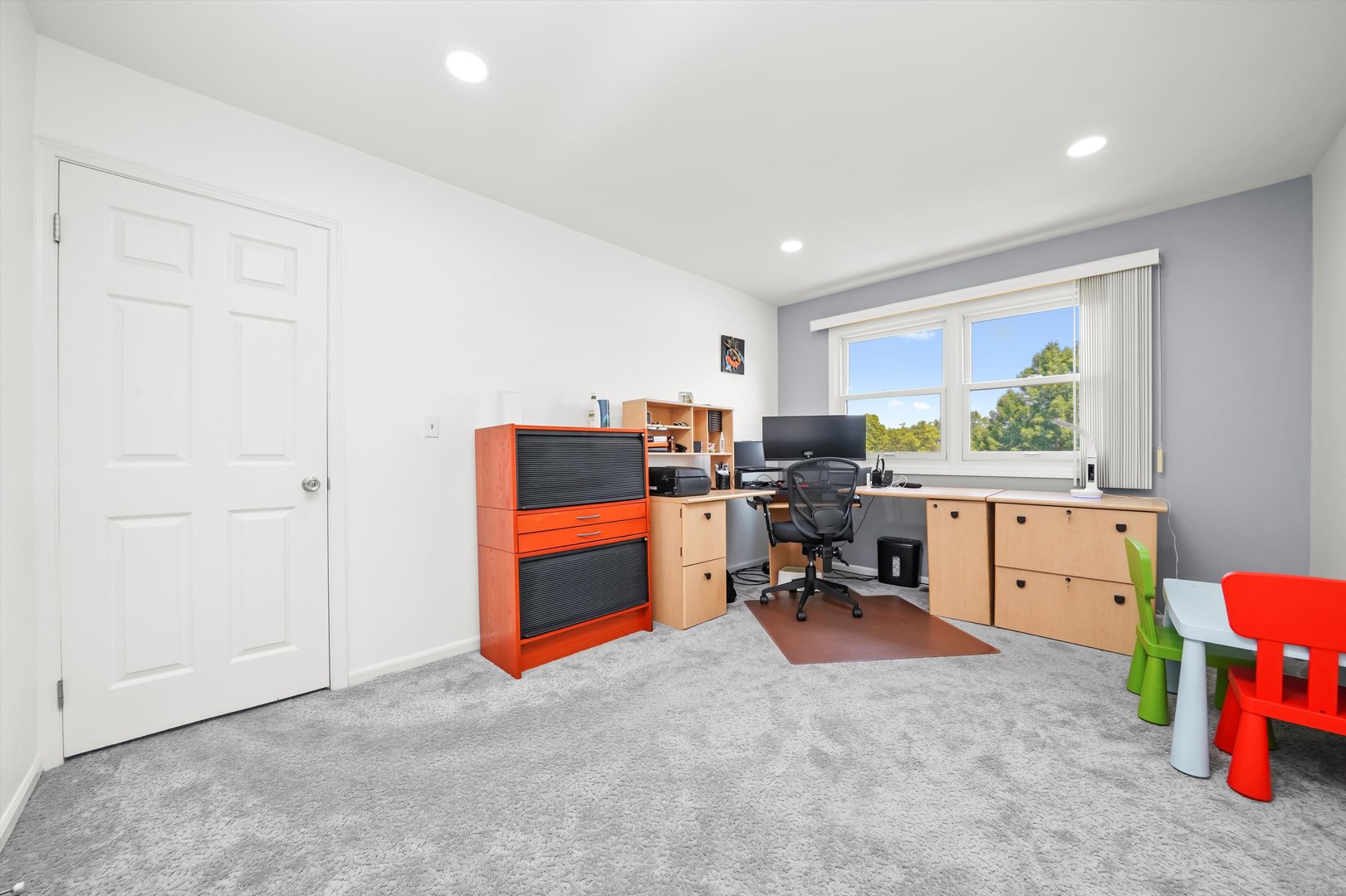 1151 Green Knolls Drive, Buffalo Grove, IL 60089