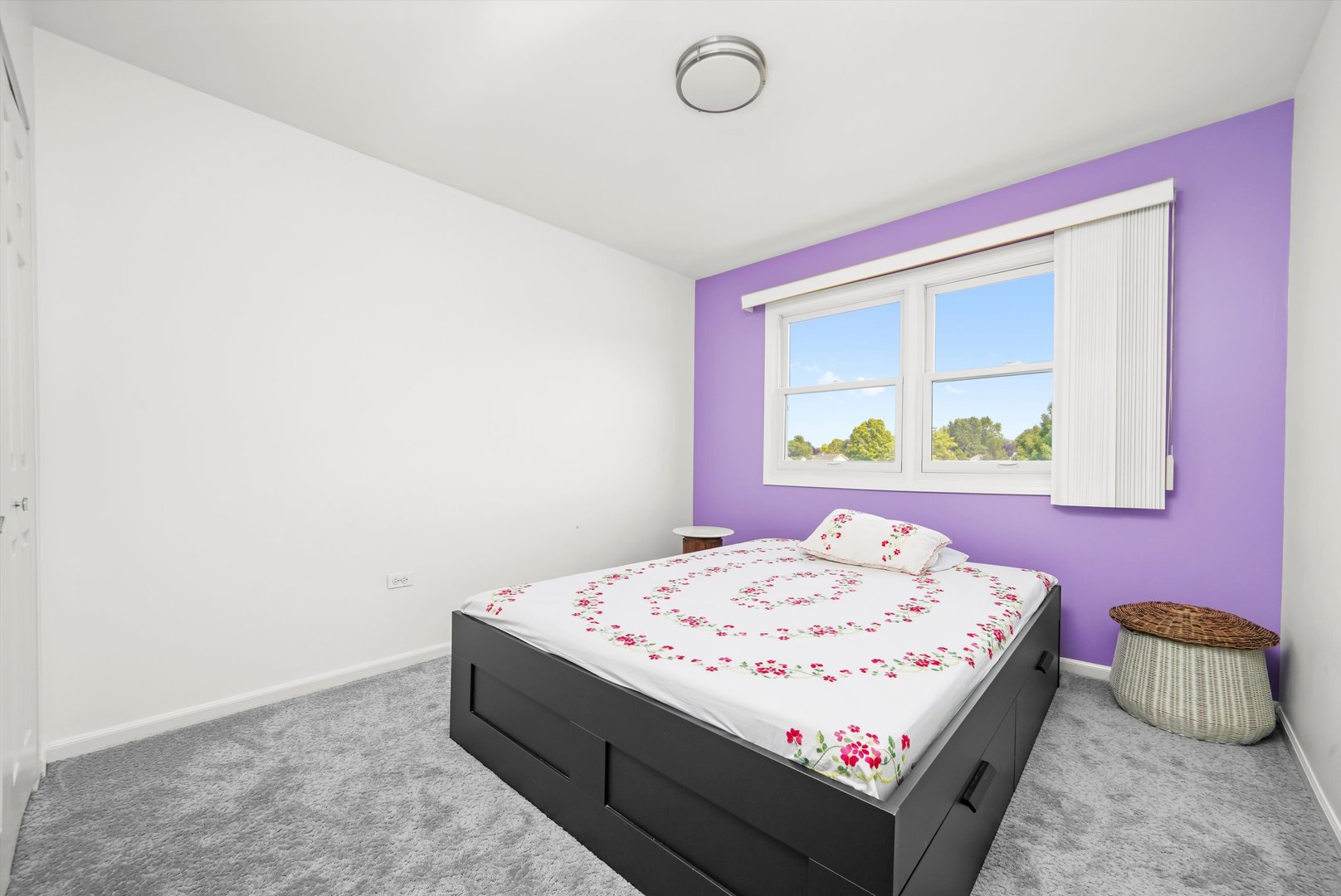 1151 Green Knolls Drive, Buffalo Grove, IL 60089