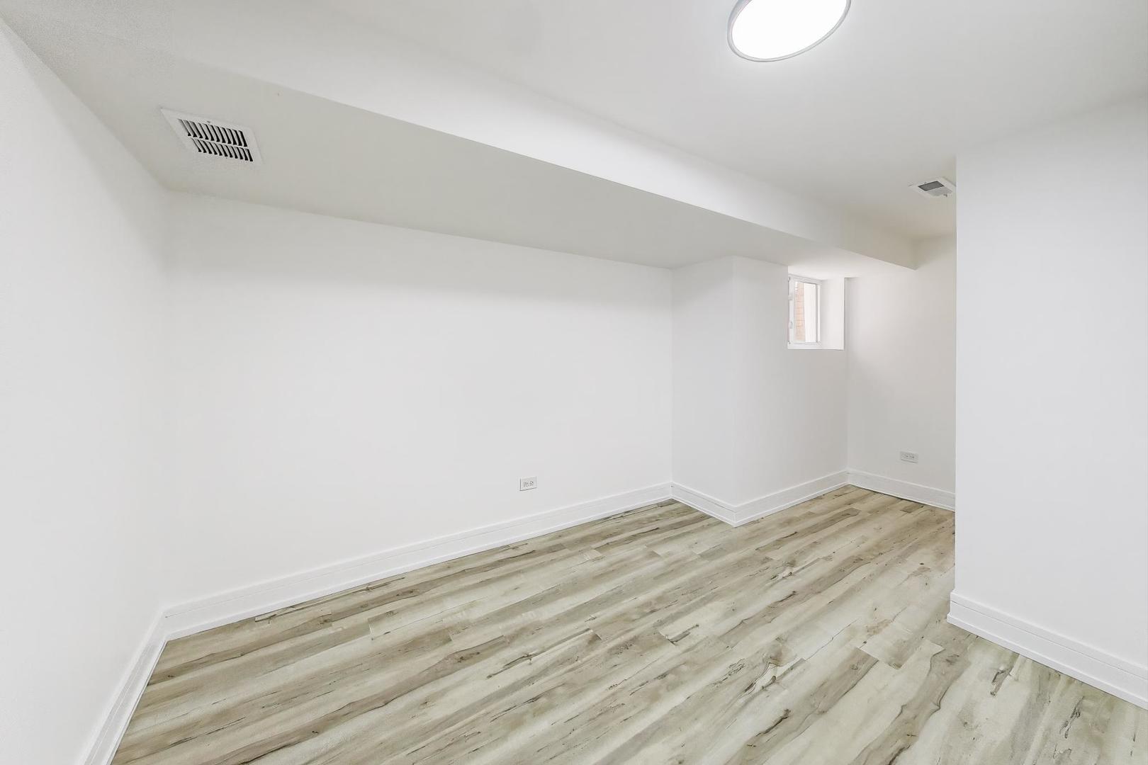 6446 S Whipple Street, Chicago, IL 60629