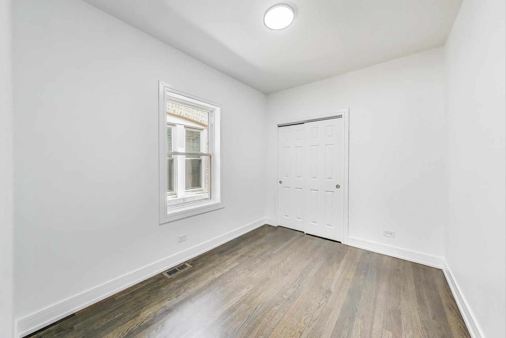 6446 S Whipple Street, Chicago, IL 60629