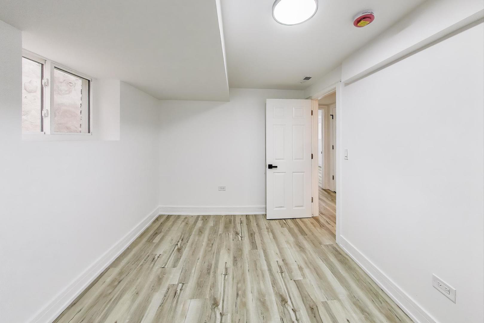 6446 S Whipple Street, Chicago, IL 60629