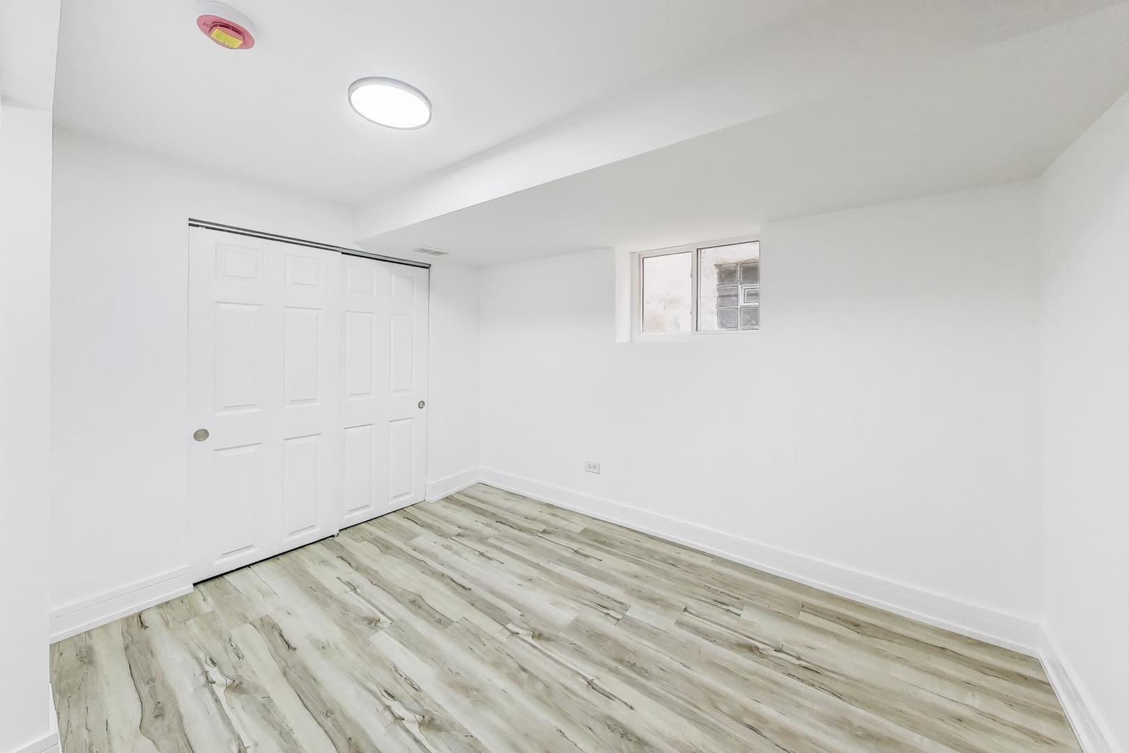 6446 S Whipple Street, Chicago, IL 60629