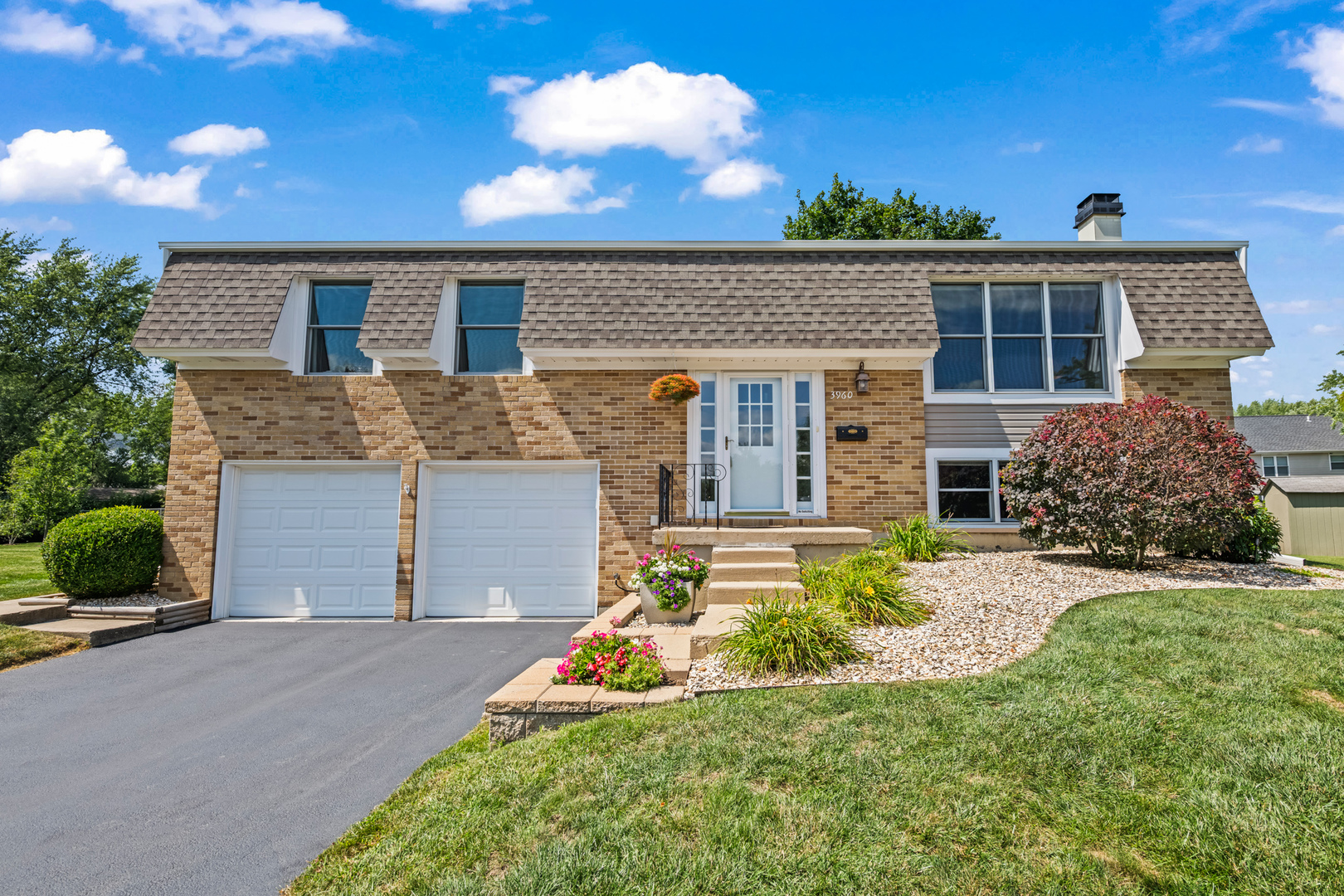3960 Colony Court, Hoffman Estates, IL 60192