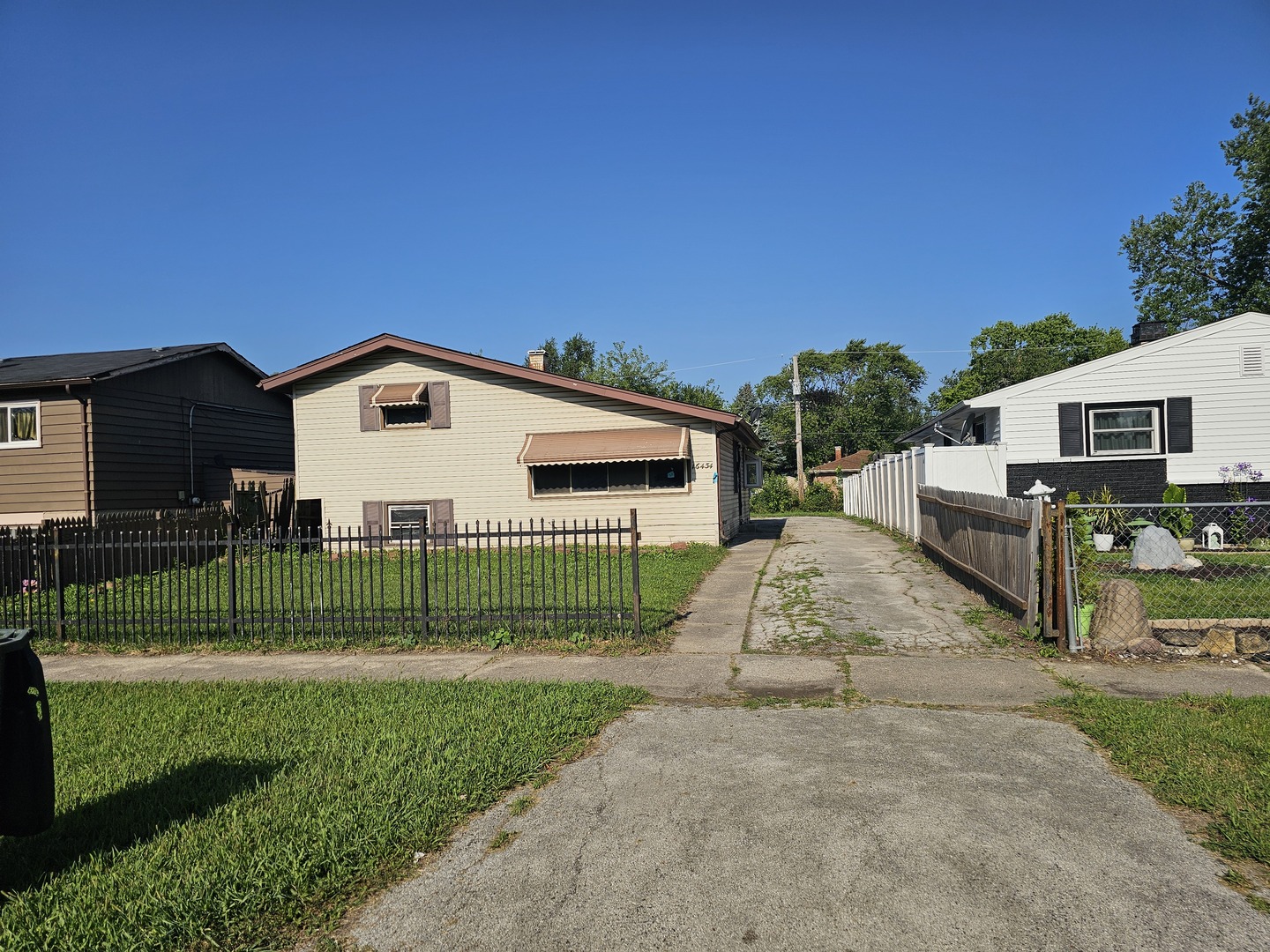 16454 Paulina Street, Markham, IL 60428