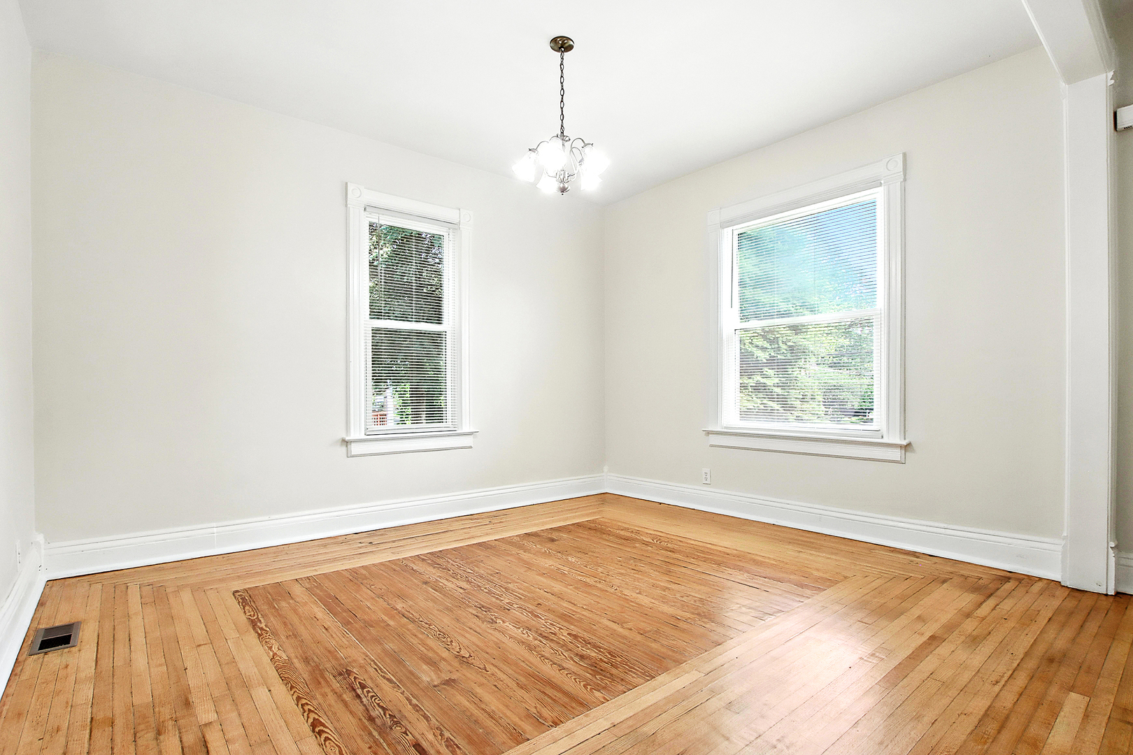 726 North Avenue, Waukegan, IL 60085