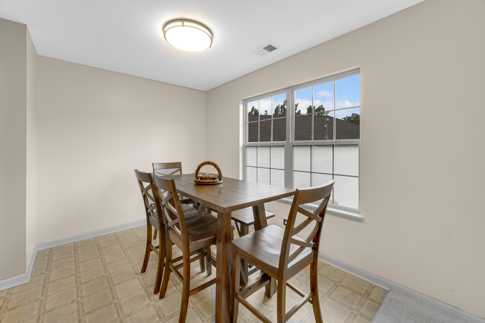 2623 Cobblestone Drive, Crystal Lake, IL 60012