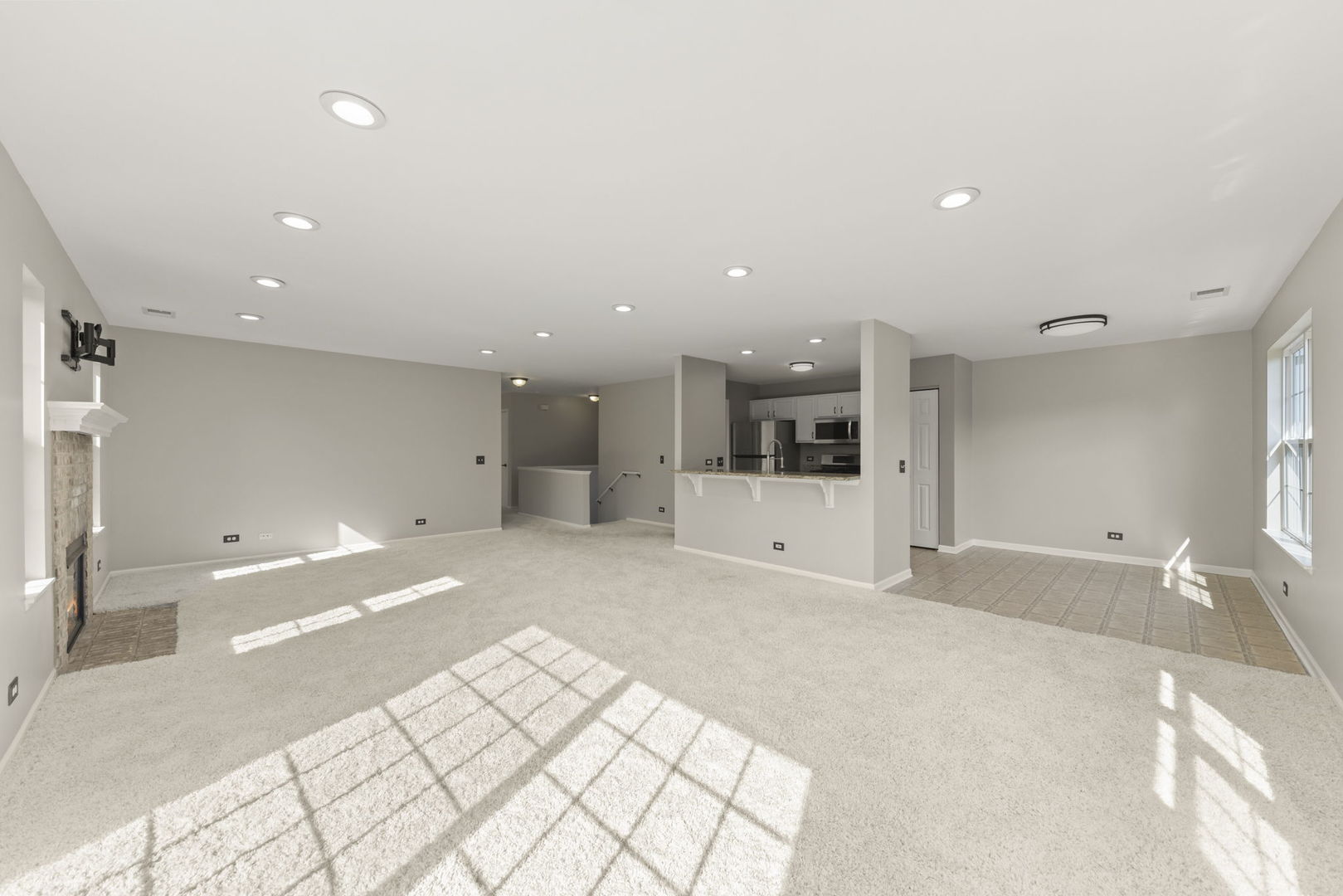 2623 Cobblestone Drive, Crystal Lake, IL 60012