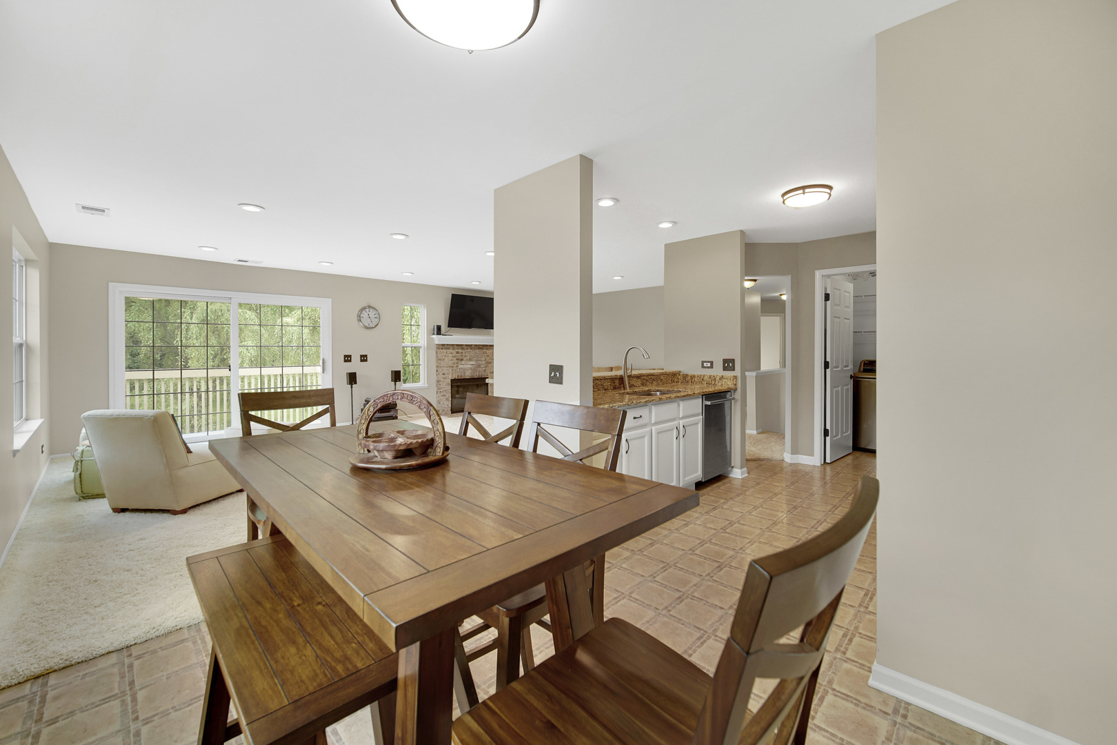 2623 Cobblestone Drive, Crystal Lake, IL 60012