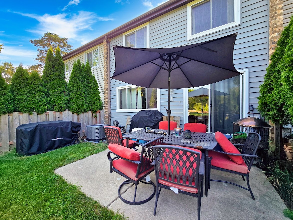 617 Westwood Court, Wheeling, IL 60090