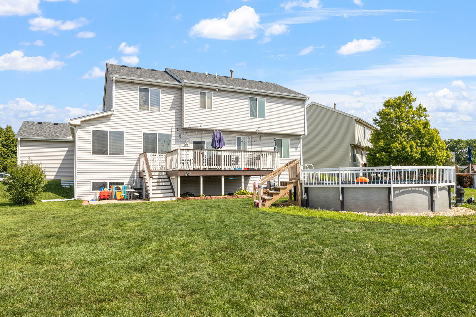 2332 Winterthur Green, Yorkville, IL 60560