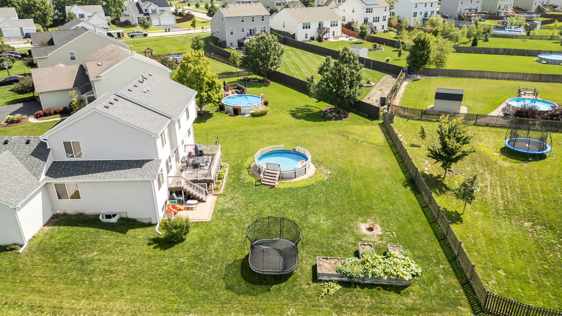 2332 Winterthur Green, Yorkville, IL 60560