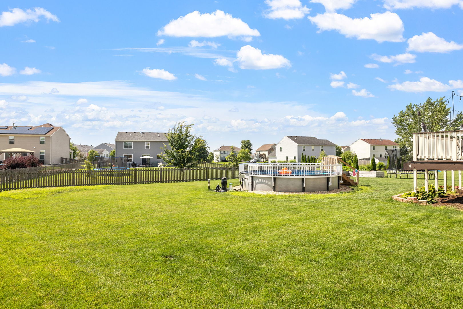 2332 Winterthur Green, Yorkville, IL 60560