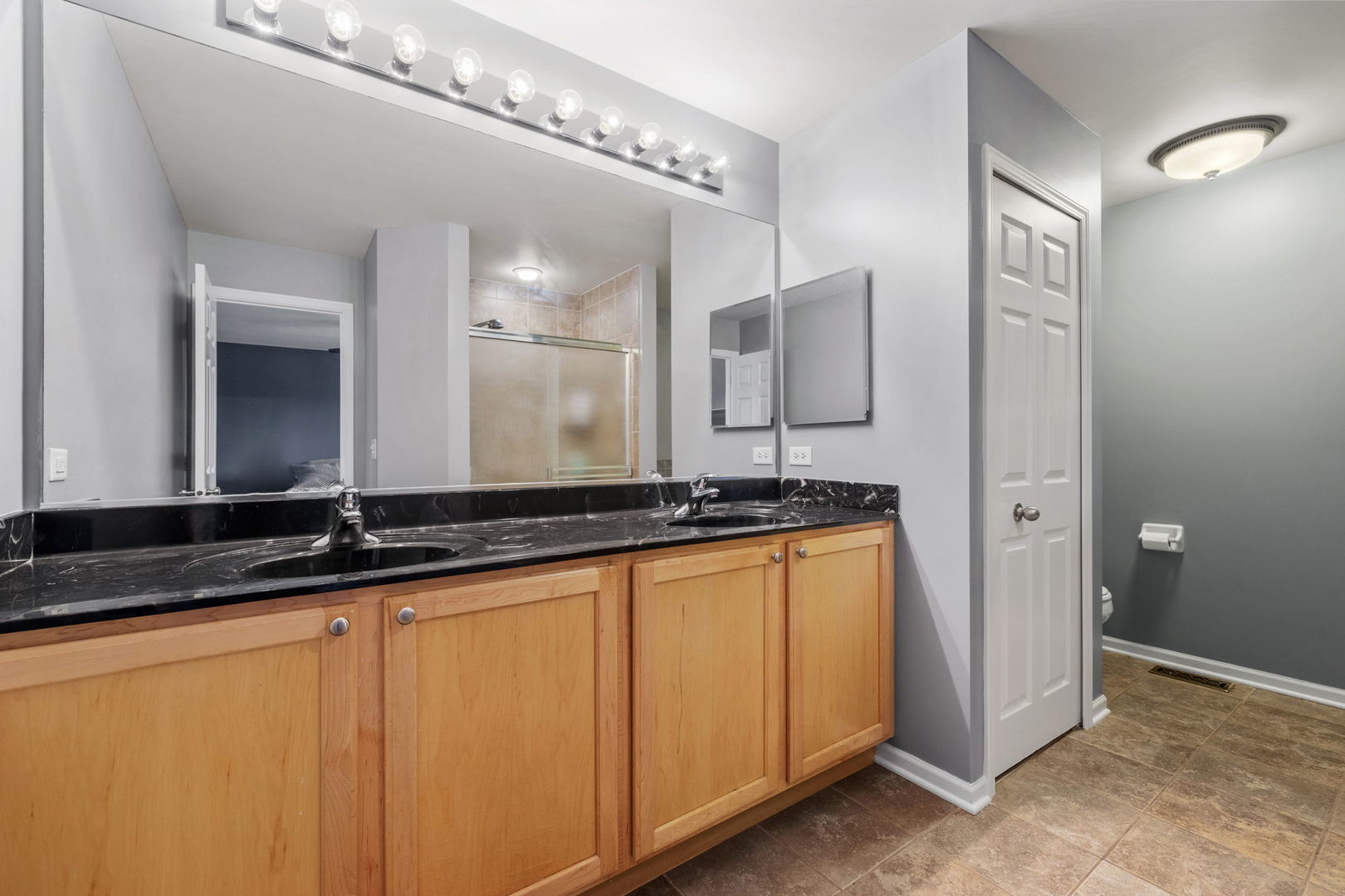 2332 Winterthur Green, Yorkville, IL 60560