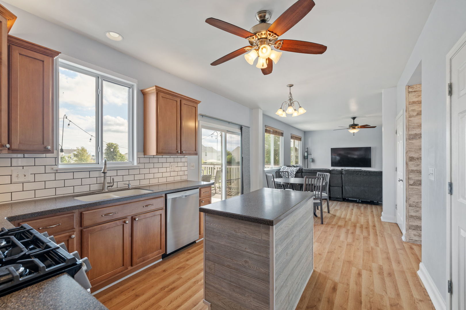 2332 Winterthur Green, Yorkville, IL 60560