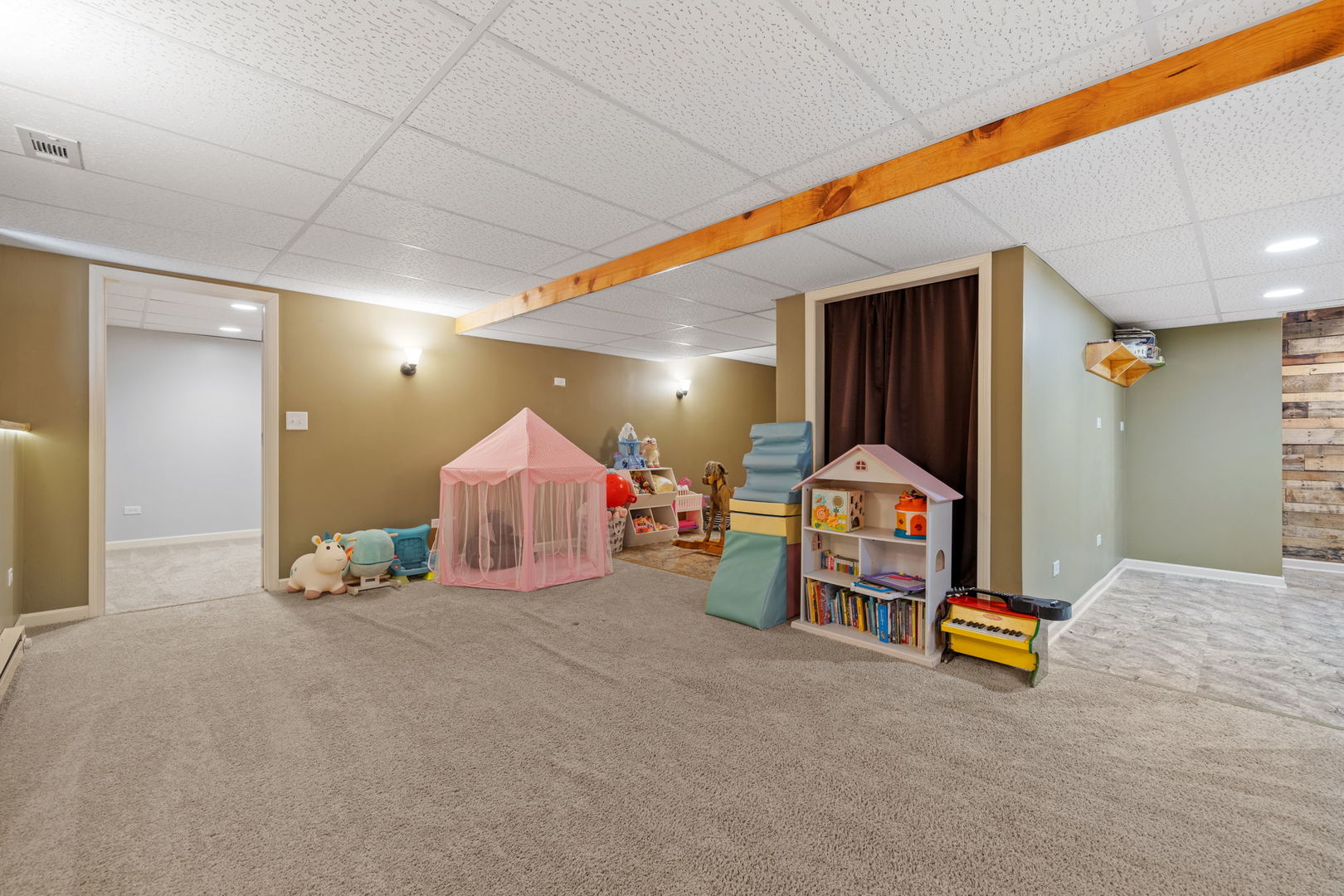2332 Winterthur Green, Yorkville, IL 60560