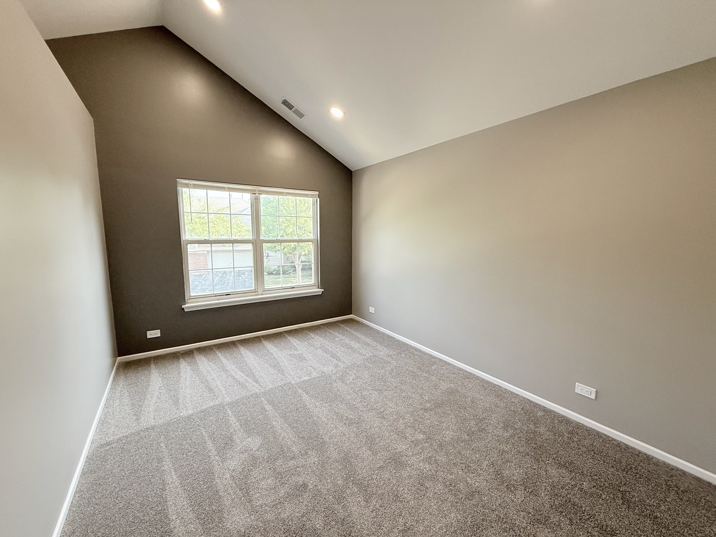1623 Camberley Court, Bartlett, IL 60103