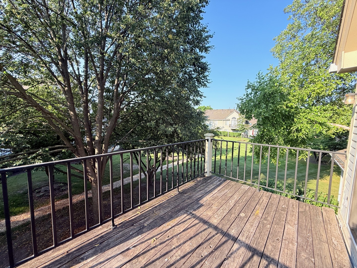 1623 Camberley Court, Bartlett, IL 60103