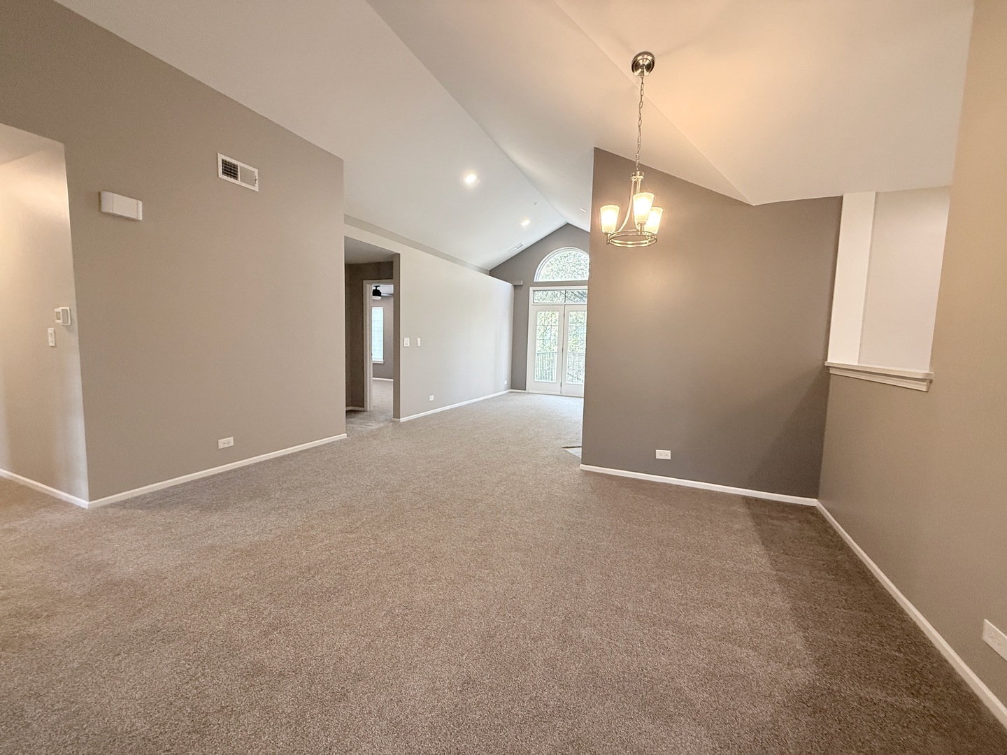 1623 Camberley Court, Bartlett, IL 60103