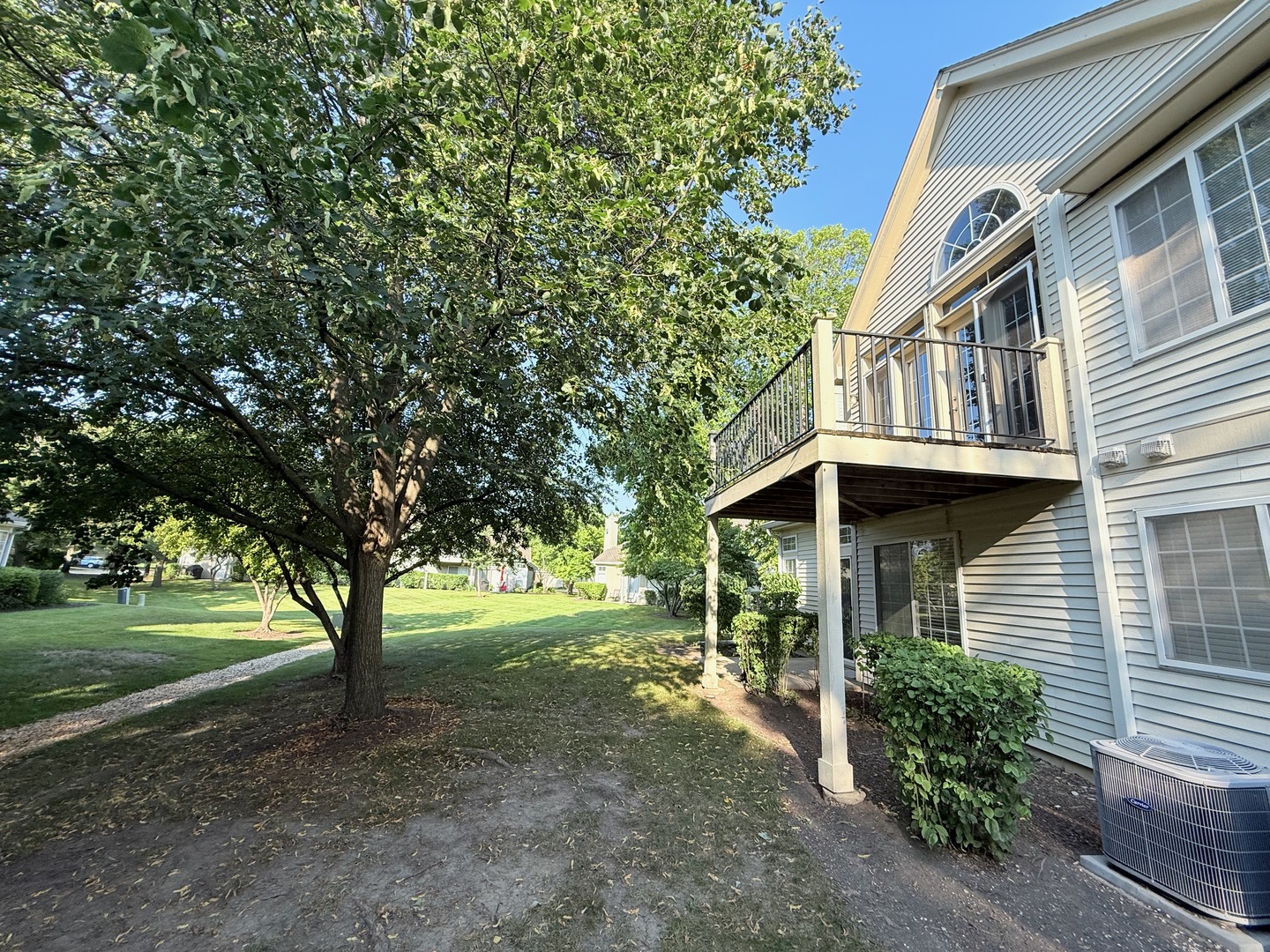 1623 Camberley Court, Bartlett, IL 60103