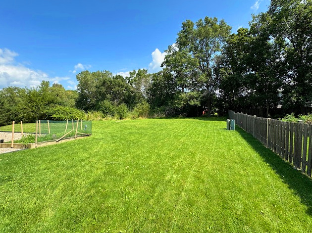 347 Pondview Drive, Antioch, IL 60002