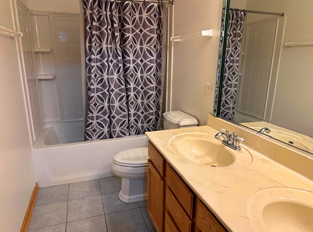 347 Pondview Drive, Antioch, IL 60002