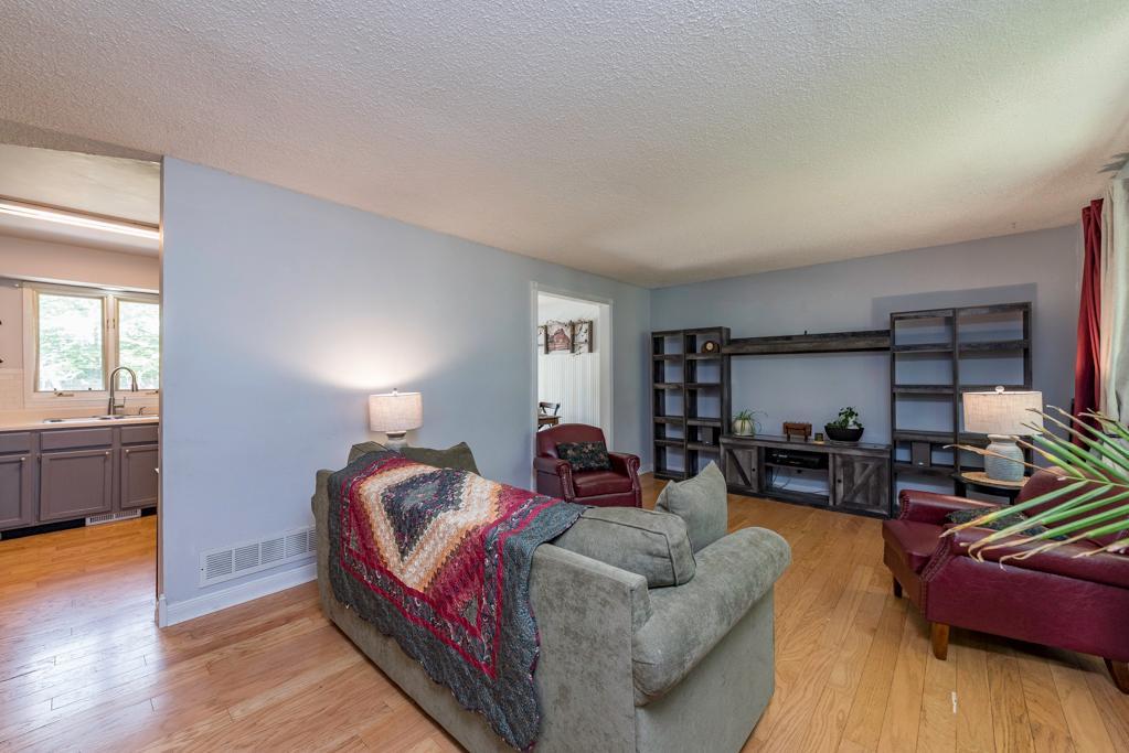 10140 W Paddock Avenue, Beach Park, IL 60087