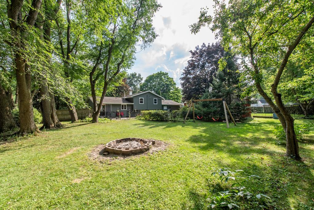 10140 W Paddock Avenue, Beach Park, IL 60087