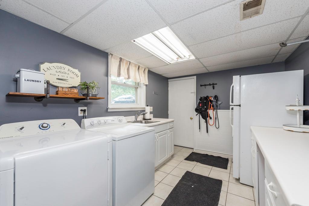 10140 W Paddock Avenue, Beach Park, IL 60087