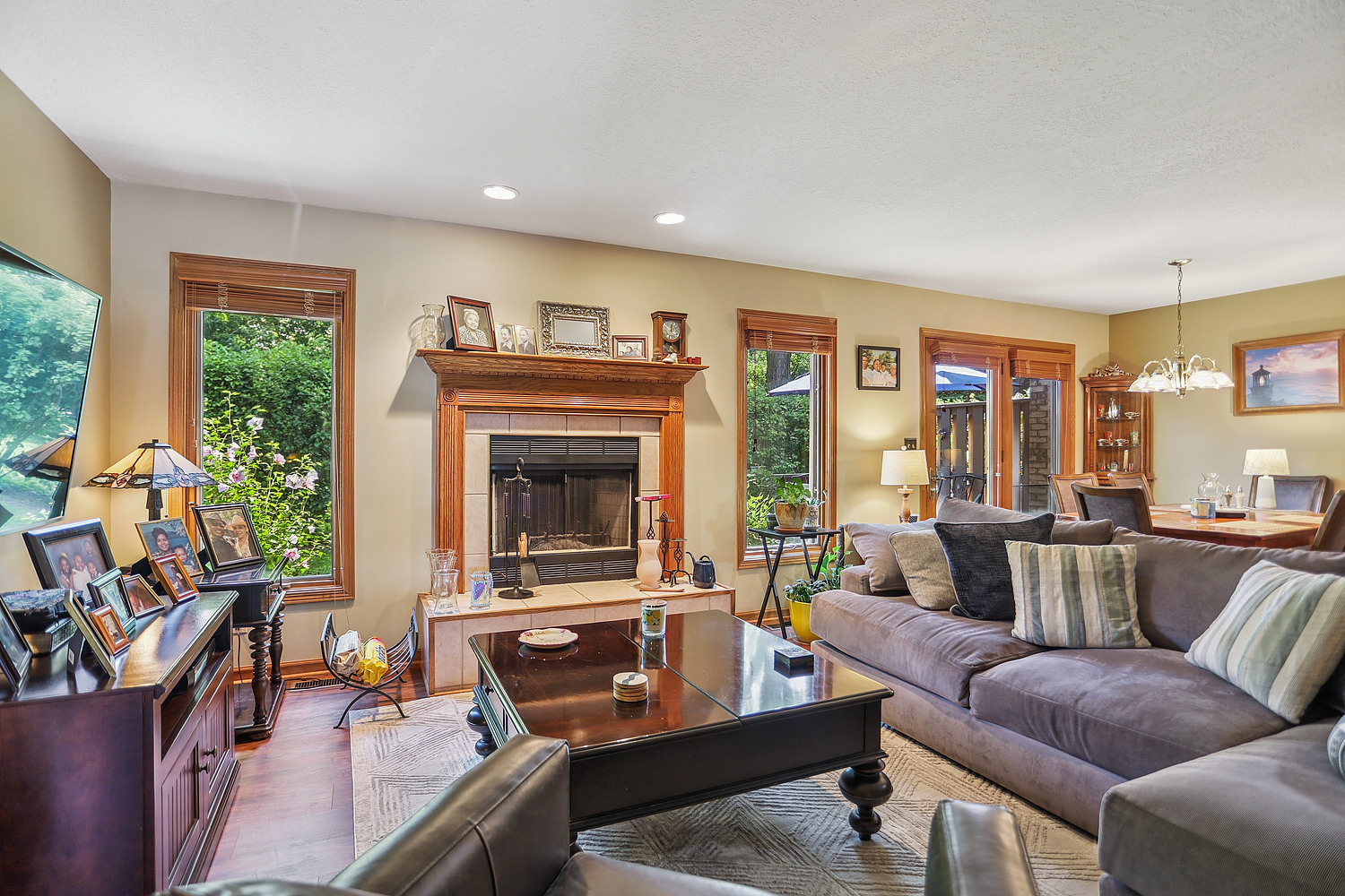 7025 167th Street #B, Tinley Park, IL 60477