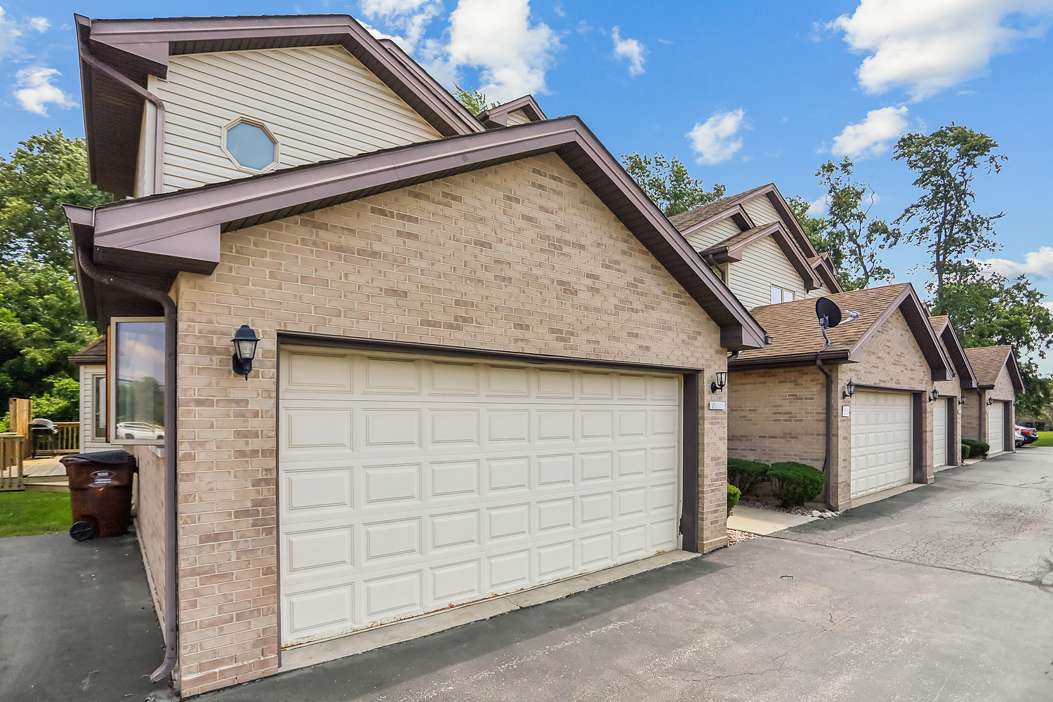 7025 167th Street #B, Tinley Park, IL 60477