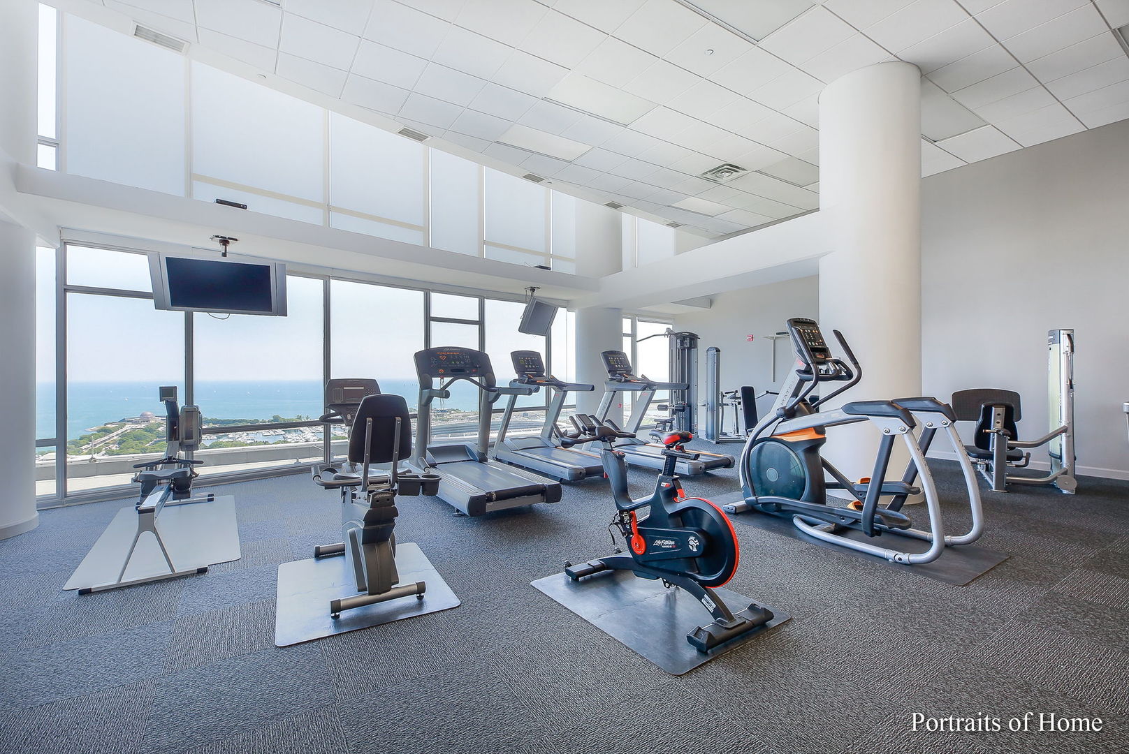 100 E 14th Street #3202, Chicago, IL 60605