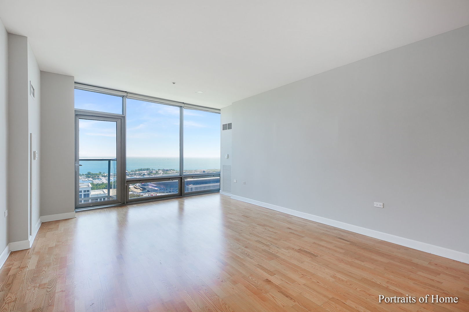 100 E 14th Street #3202, Chicago, IL 60605