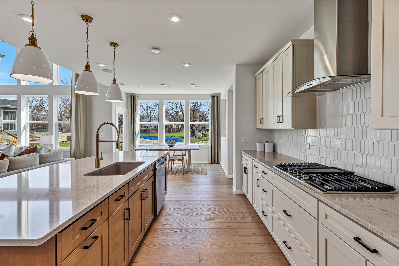 2308 Weatherbee Lane, Naperville, IL 60563