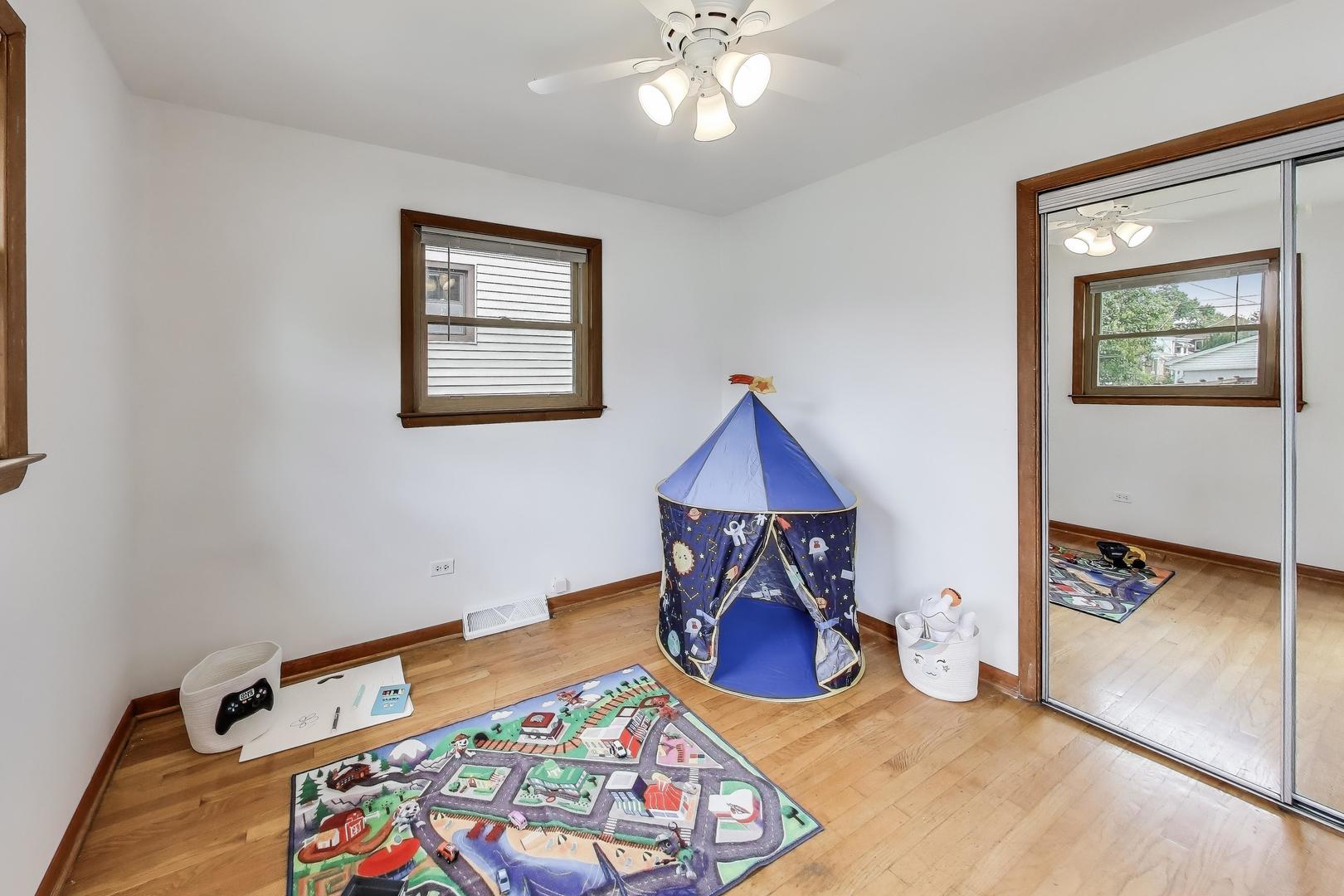 3516 Dora Street, Franklin Park, IL 60131