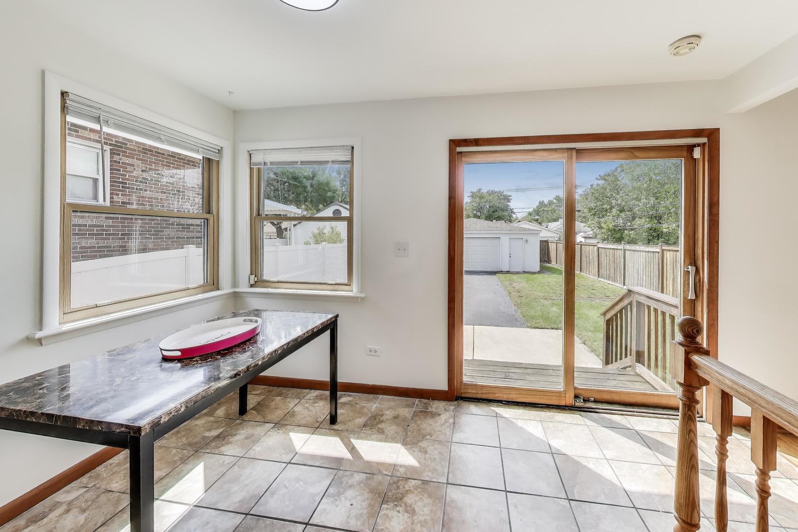 3516 Dora Street, Franklin Park, IL 60131